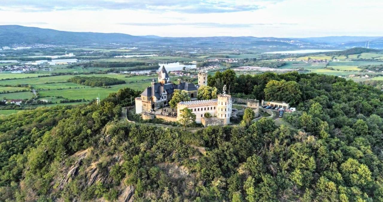 Penzion Hrad Doubravka *